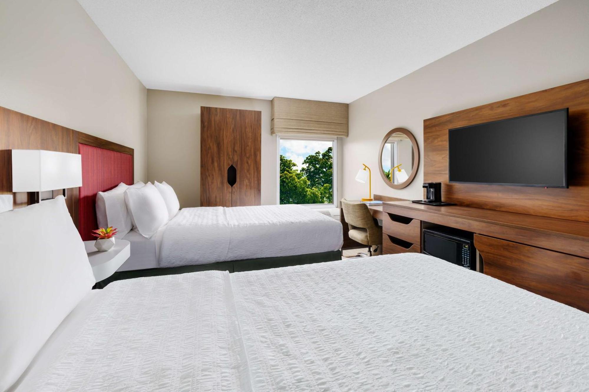 Hampton Inn Ft. Lauderdale-Cypress Creek Форт-Лодердейл Экстерьер фото