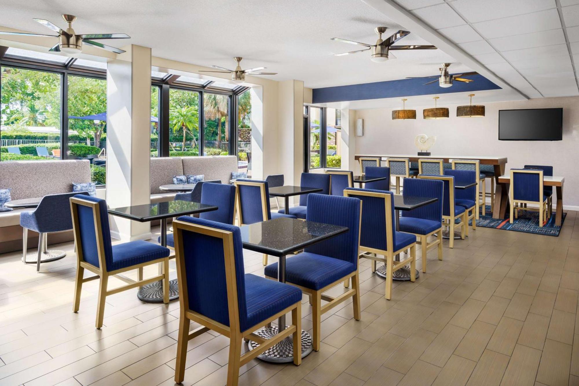 Hampton Inn Ft. Lauderdale-Cypress Creek Форт-Лодердейл Экстерьер фото