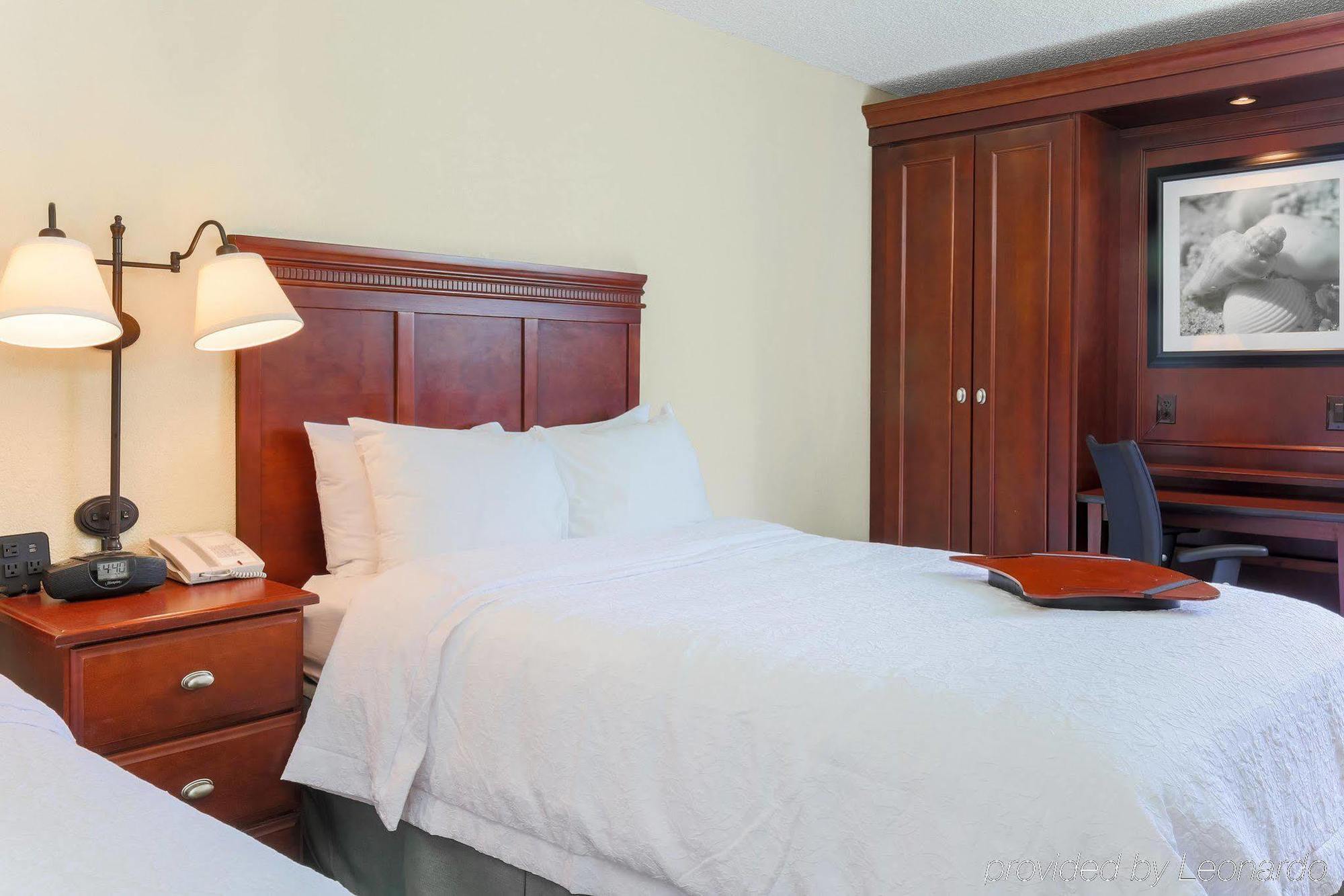 Hampton Inn Ft. Lauderdale-Cypress Creek Форт-Лодердейл Экстерьер фото