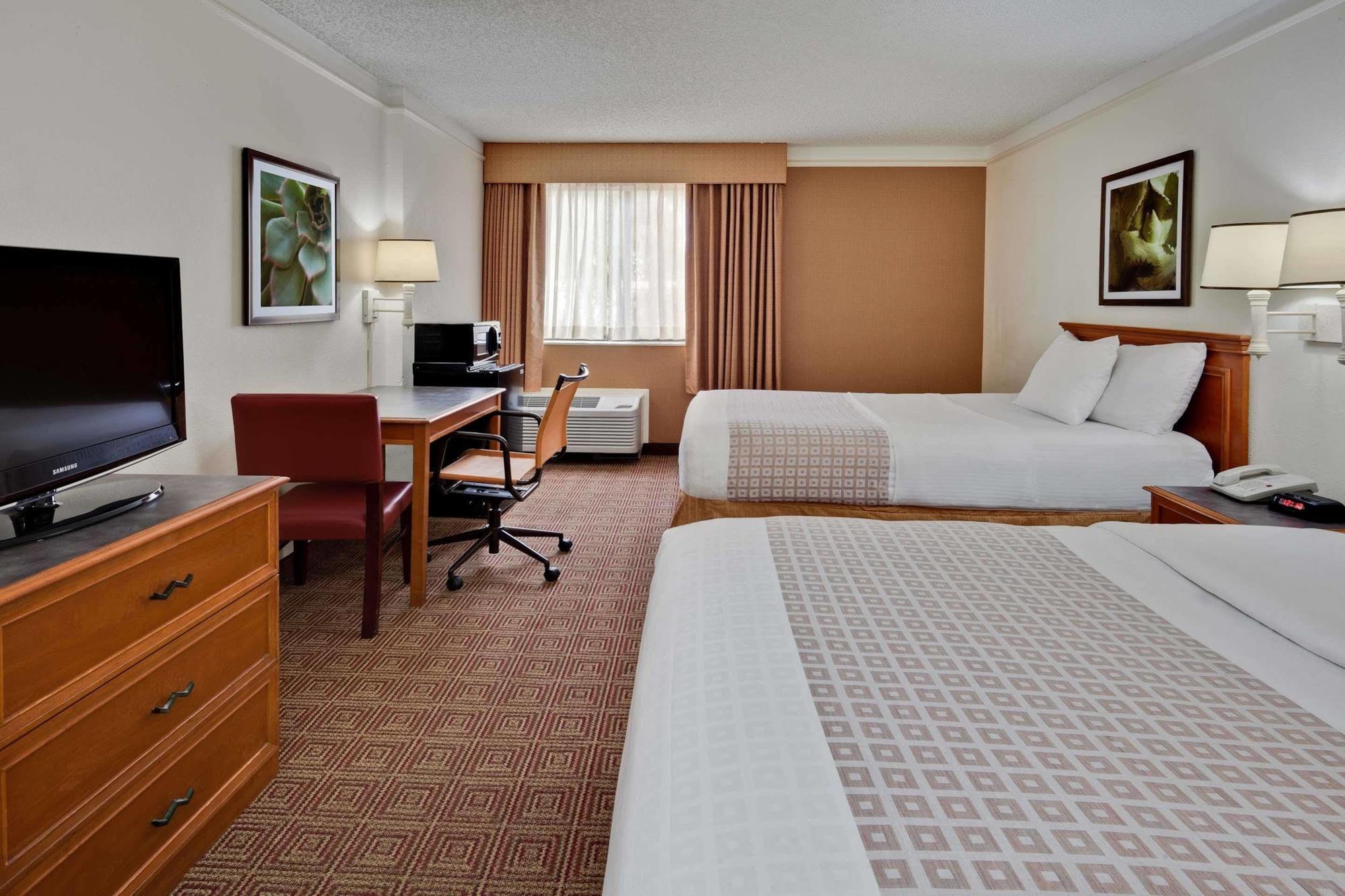 Hampton Inn Ft. Lauderdale-Cypress Creek Форт-Лодердейл Экстерьер фото