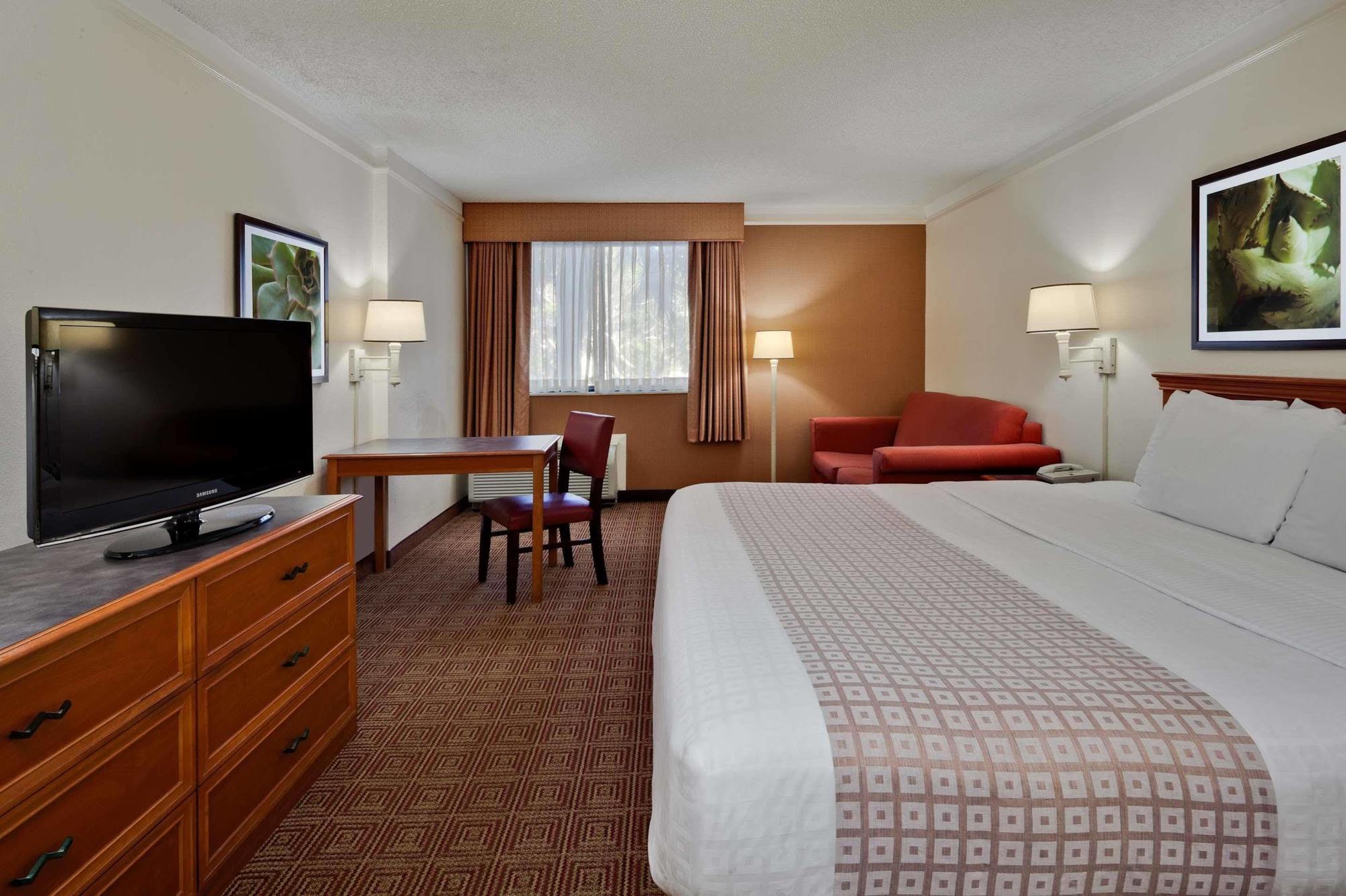 Hampton Inn Ft. Lauderdale-Cypress Creek Форт-Лодердейл Экстерьер фото